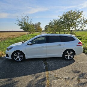 Peugeot 308 SW 1.6 BlueHDi 100 S&S Allure - 2