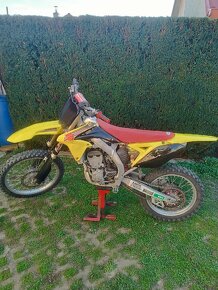 Suzuki rmz 250 - 2