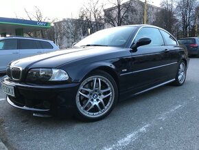 BMW e46 coupe 330ci - 2