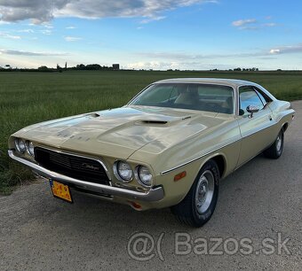 Dodge Challenger - 2