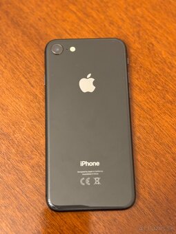 Apple iPhone 8 64GB - 2