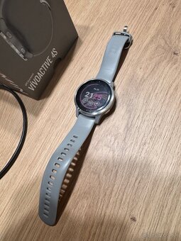 Garmin Vivoactive 4s - 2