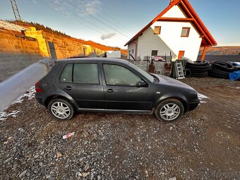 Vw golf 4 2000 1.9 TDi na Nahradne diely - 2