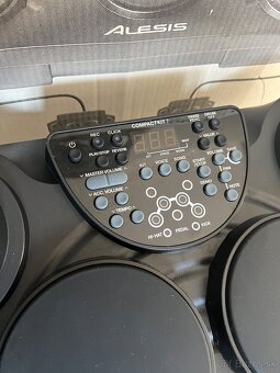 Alesis compact kit 7 - 2