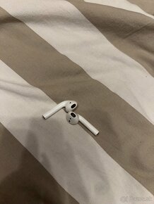 Airpods 1 - 2