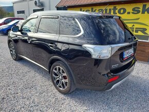 Mitsubishi Outlander 2.2 DI-D Instyle - 2