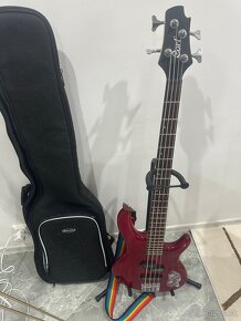 Bass gytara cort - 2