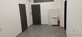 kancelárie15m² + 15m² +20m² +25m² / 7 EUR /m²/ mesiac - 2