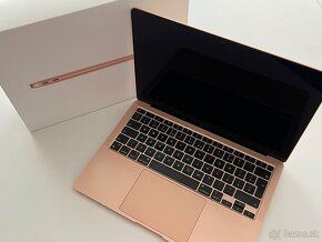 MacBook Air M1 13-palcový 8GB / 256GB Gold - 2