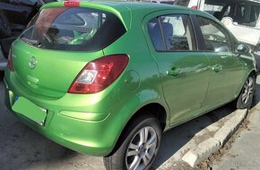 Opel Corsa D 1.2 2012 predám MOTOR A12XER, PIATE DVERE, DVER - 2