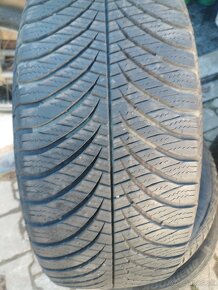 Zimne 205/55 r16 Goodyear - 2