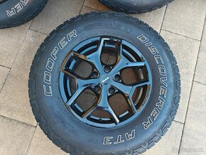 Cooper - DISCOVERER AT3 4S 255/75 r17 na diskoch MAK LIBERTY - 2