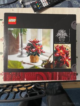 Lego botanicals 10370 Poinsettia(vianočná ruža) - 2