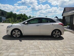 Hyundai i30 1,6 GDI 99kw benzin - 2