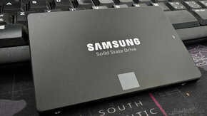 Predám 1TB SSD disk Samsung 860 EVO - 2