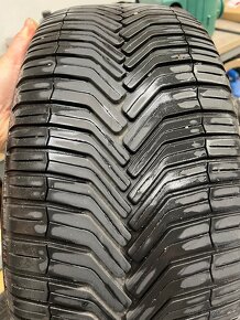 Michelin crossclimate 245/45 R18 celoročné - 2