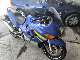 Suzuki GSX 600F - 2