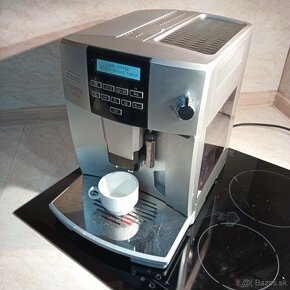 De'Longhi Magnifica ESAM04.320.S Rapid - 2