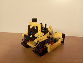 LEGO Technic Heavy-Duty Bulldozer - 2
