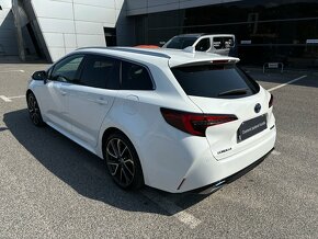 Toyota Corolla TS - 2.0 HEV - Executive + zimné pneumatiky - 2