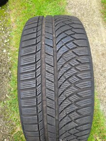 275/35R20 + 245/40R20  KUMHO  zimné - 2