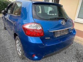 Rozpredam TOYOTA AURIS 1.33 Dual-VVTi 73kW 1NR-FE 2010 - 2