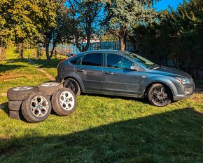 FORD Focus Ghia 2005 1.6 benzín + 3x sada diskov s pneu - 2