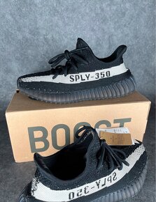 Adidas Yeezy 350 Oreo - 2