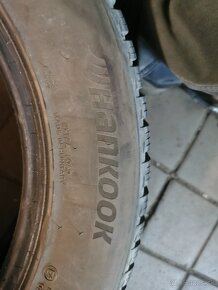 Hankook 235/55R17 zimné - 2