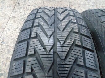 Zimné pneu Vredestein 235/65 R17 - 2