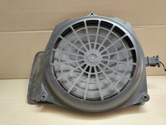 subwoofer 8E6035412 AUDI A4 30€ - 2