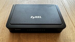 8-port switch ZyXEL ES-108E - 2