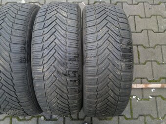 Zimne pneu. Michelin Alpin 6   205/55 r16 - 2