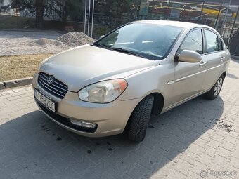 Hyundai accent - 2