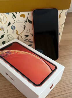 iphone xr 64gb coral - 2