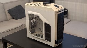 Cooler Master Storm Stryker - 2