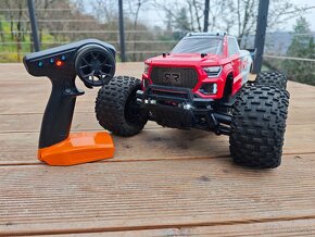 ARRMA 1/10 GRANITE 4X4 V3 3S BLX Brushless Monster Truck RTR - 2