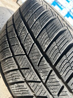 Zimne pneu 205/50 r17 Barum - 2