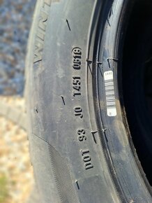 zimmne gumy Pirelli 215/55 R17 - 2