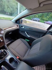 Ford Mondeo kombi Ghia MK4 2.0tdci - 2