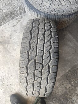 Pneu 265/70 R15 - 2