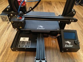3D tlačiareň Ender 3 Pro s vylepšeným extrudérom a podložkou - 2