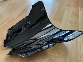 Predný kryt black pre YAMAHA R6 - 2