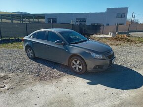 Chevrolet cruze 1.6 LS - 2