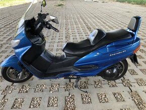 Suzuki Burgman AN250 - 2