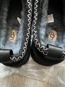 UGG Tazz Black 39 - 24,0 cm vnútorná dĺžka - 2