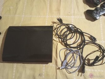 Playstation 3 superslim - 2