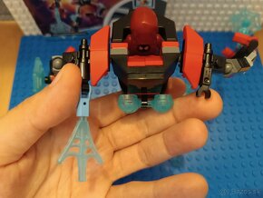 LEGO 76171 Miles Morales v obrnenom robotovi - 2