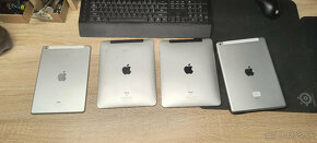 4x Apple iPad tablety na servis / náhradné diely - 2