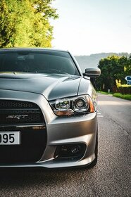 Dodge Charger SRT8 - 2